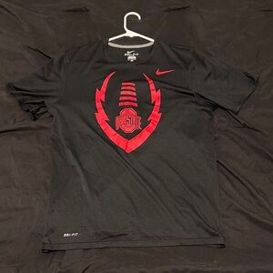 Nike Men's Black and Red Logo T-Shirt